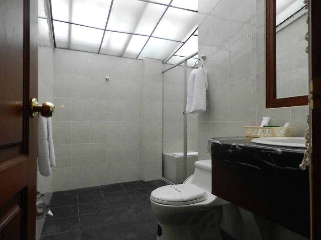 Hotel Libertador Loja Eksteriør bilde